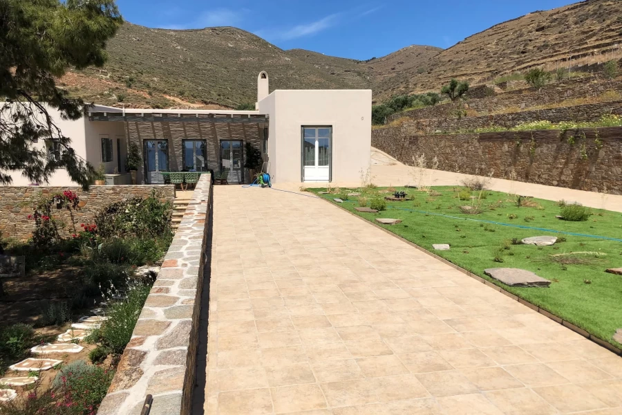 Construction of a ground floor house with basement - Zogaki Kythnos